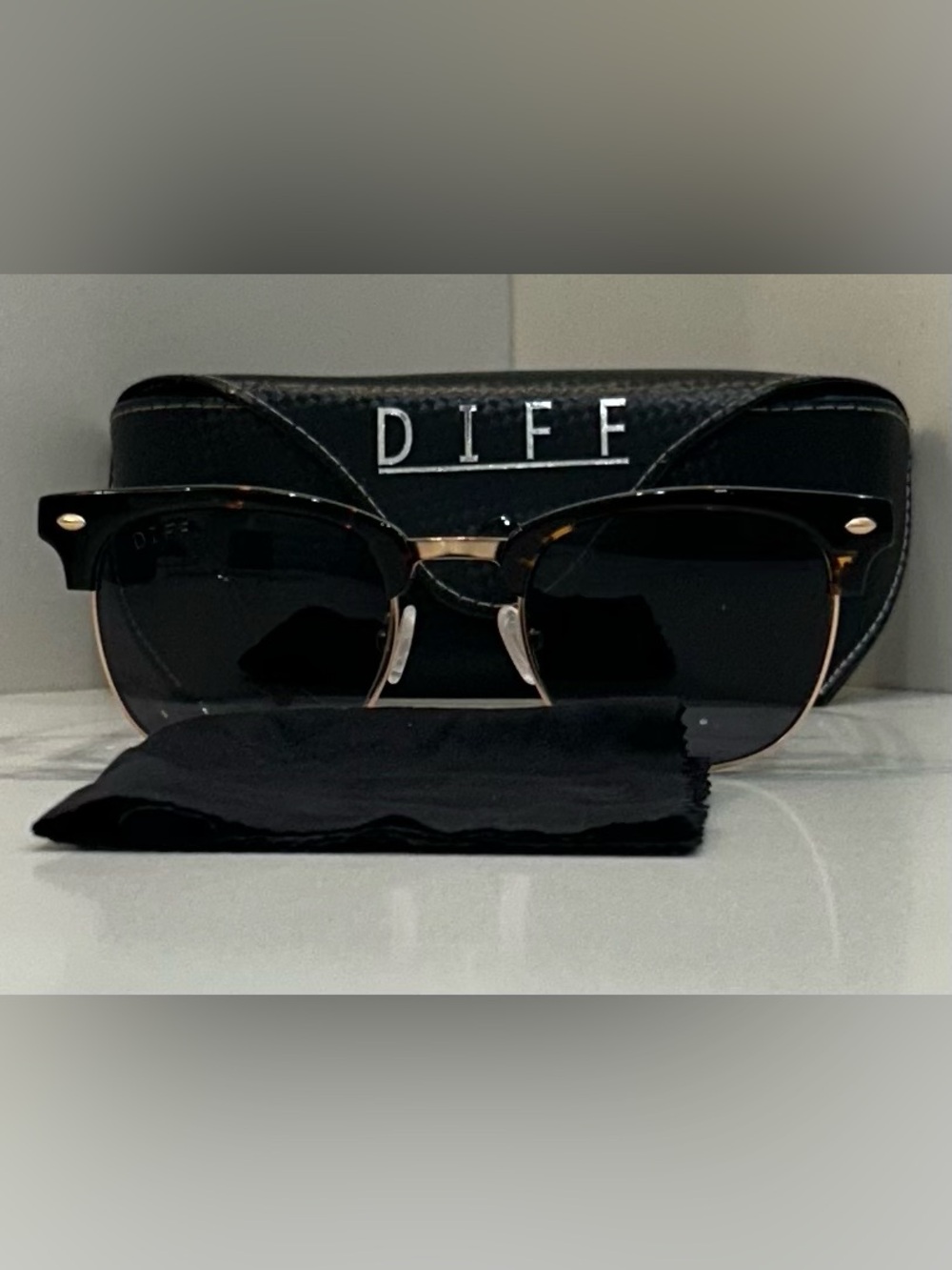 Diff Eyewear Barry Sunglasses